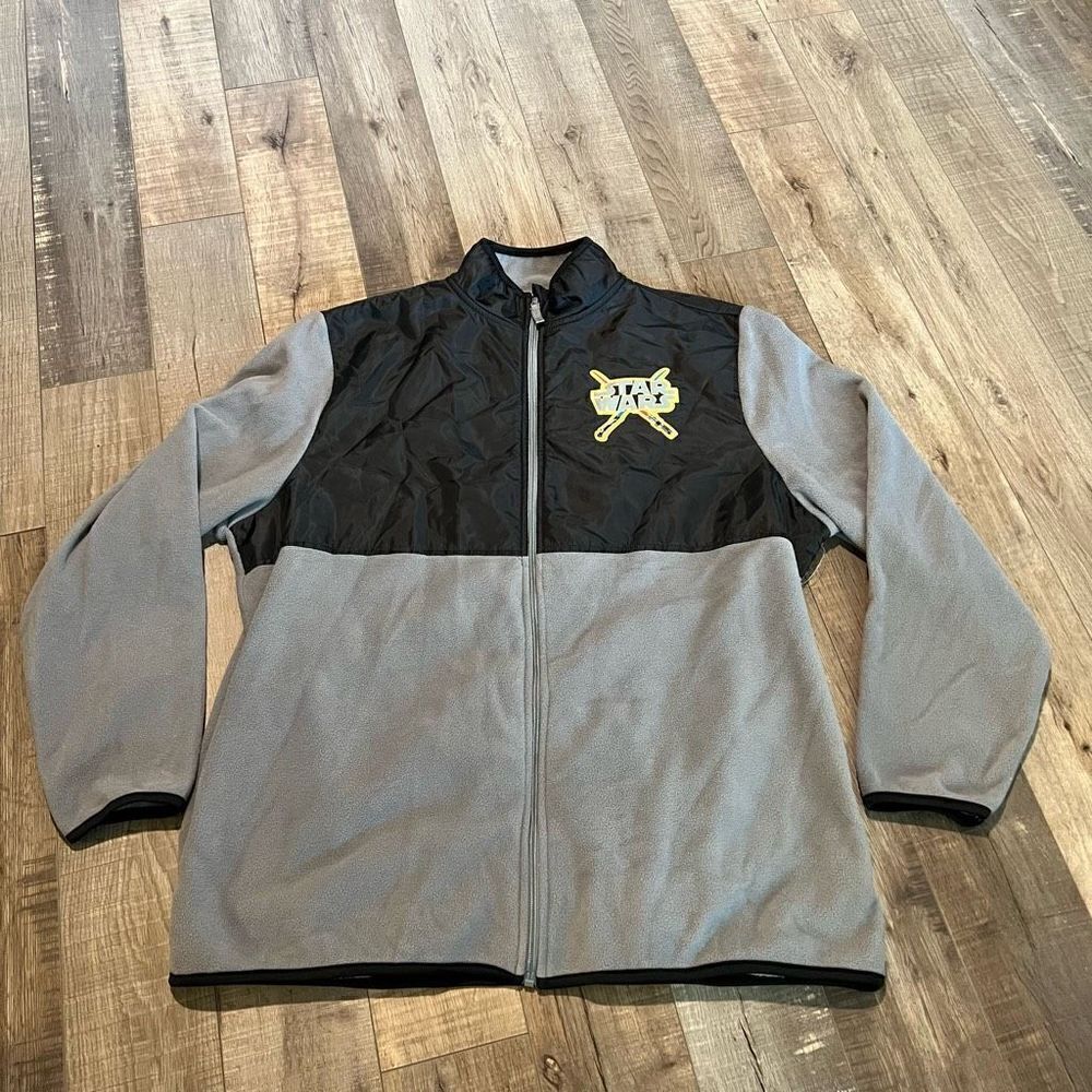 Disney Star Wars Full Zip Fleece Jacket SZ XL Gray Black 26W 30L
Embroidered